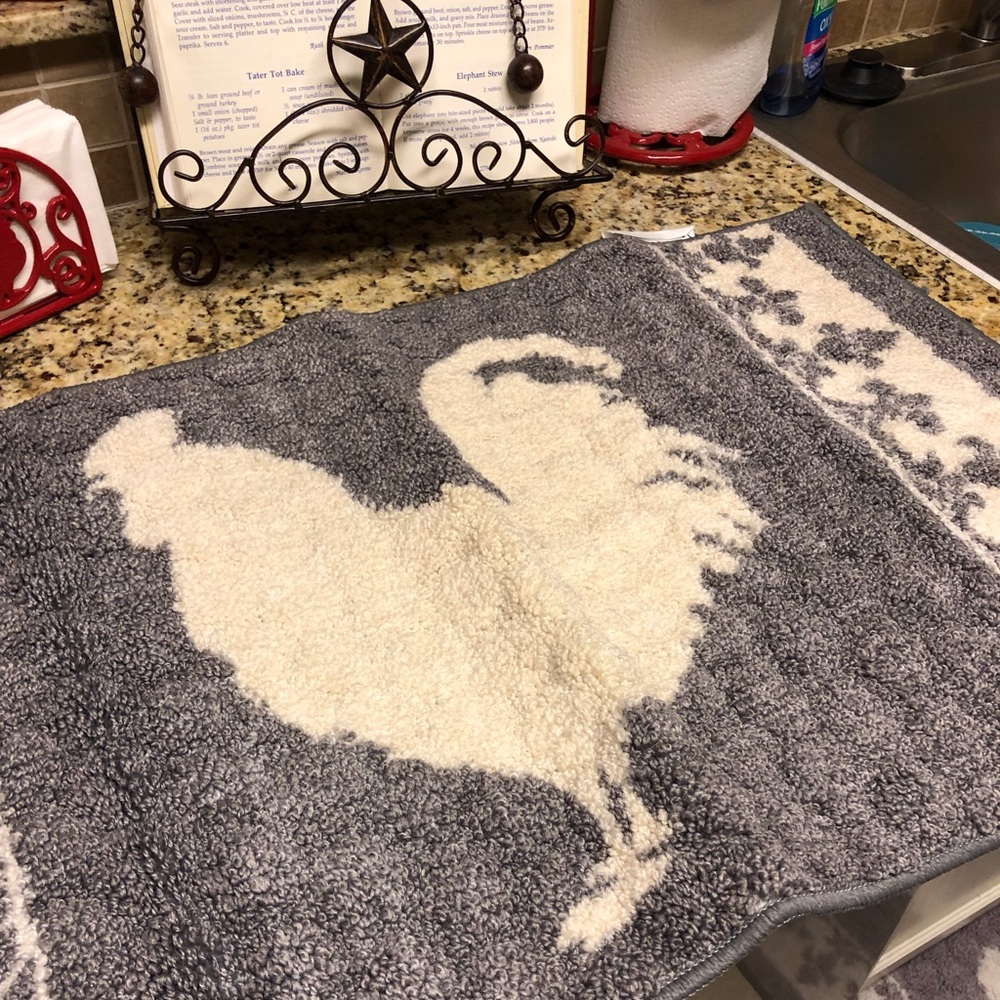 Gray & Cream Rooster Rug